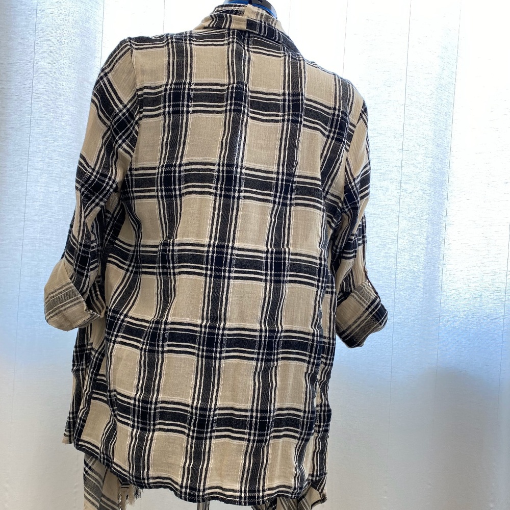 PLAID FRINGE CARDIGAN - Picture 2 of 8
